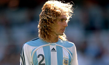 Barca rozgląda się za stoperem. Weźmie doświadczonego Argentyńczyka?