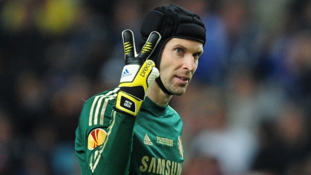 Cech przegrał walkę o miejsce w bramce Chelsea. Podjął ważną decyzję!