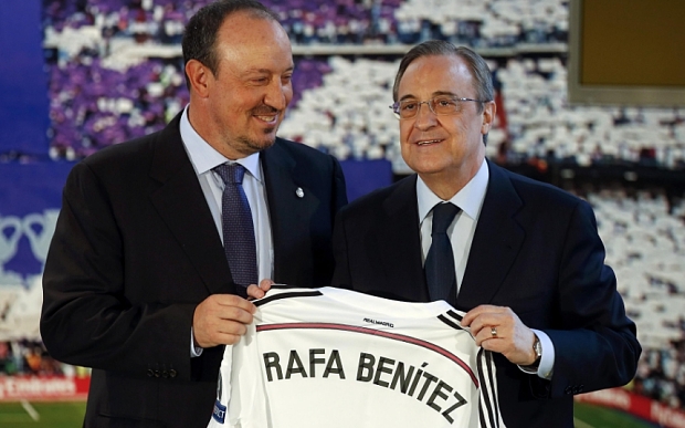 Gwiazdor pojechał na mecze kadry i teraz Rafa Benitez ma problem