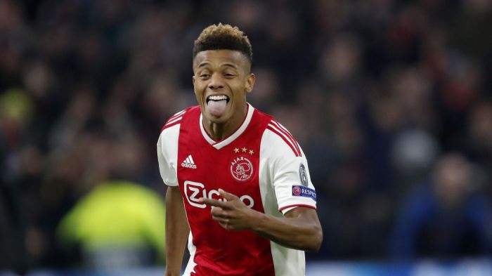 Ajax może stracić kolejnego asa. Pierwsza oferta za Neresa z Premier League została jednak odrzucona