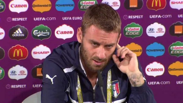 Daniele De Rossi nie podbił Argentyny. Symbol AS Roma nie dał rady poza ojczyzną. Ogłosił ważną decyzję