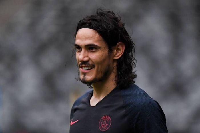 Gigant z Premier League chce uwolnić Cavaniego z PSG! Padła oferta