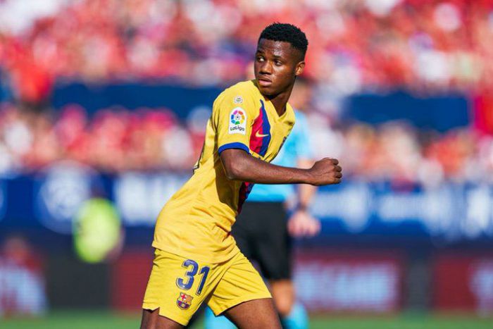 Borussia Dortmund chce wypożyczyć z Barcelony najmłodszego strzelca w historii Ligi Mistrzów