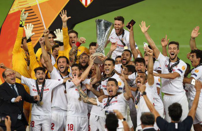 Specjalistka wygrała Ligę Europy! Kolejny triumf Sevilla FC. Inter pokonany