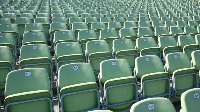 Kibice na stadiony w Polsce szybko nie wejdą! Już w ten weekend mecze bez publiczności