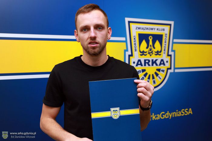 Arka Gdynia ma nowego pomocnika. Ostatnio grał w II lidze, ale był też w Ekstraklasie