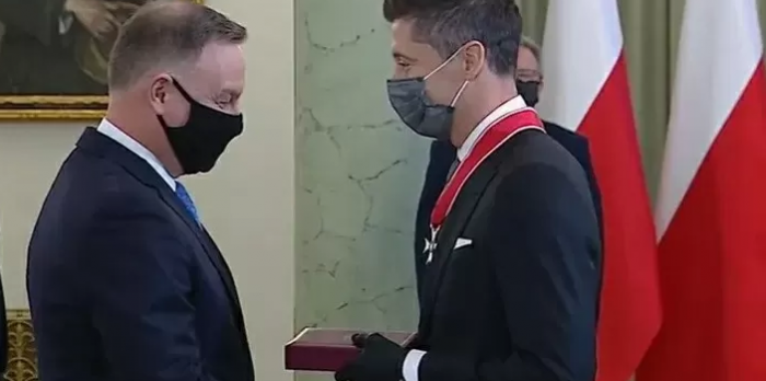 Robert Lewandowski został odznaczony przez prezydenta Andrzeja Dudę (VIDEO)