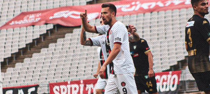 Artur Sobiech nie wróci do Polski. Znalazł się na celowniku tureckiego giganta