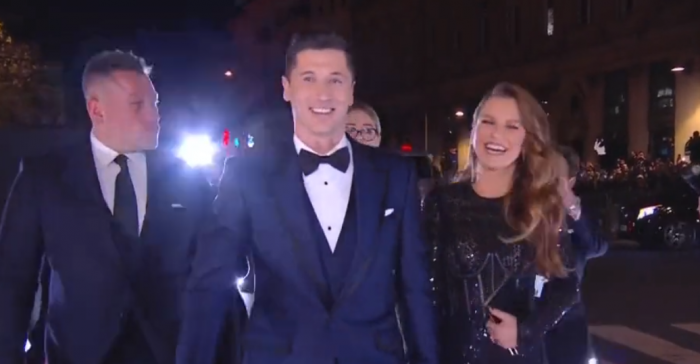 Tak Lewandowski wkroczył na galę Złotej Piłki. Wielka klasa (VIDEO)