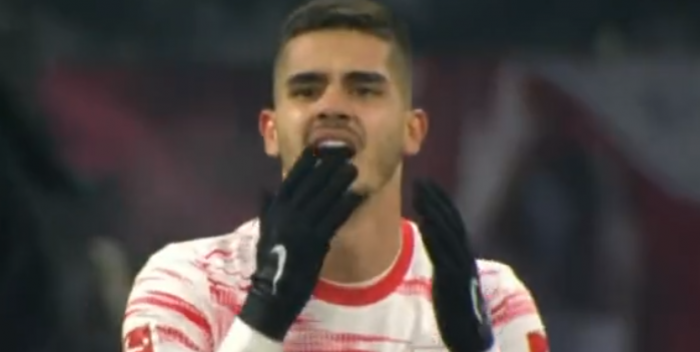 Kompromitacja snajpera w Bundeslidze. Jak on tego nie trafił? (VIDEO)?