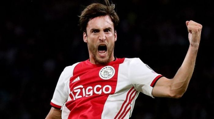 Napoli złożyło ofertę za piłkarza Ajaksu. Finalizacja transferu o włos