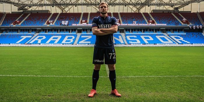 Tymoteusz Puchacz odpocznie od gry. Tajemnicze zawieszenie Polaka