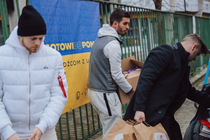 Stadion Legii centrum dystrybucji pomocy dla Lwowa