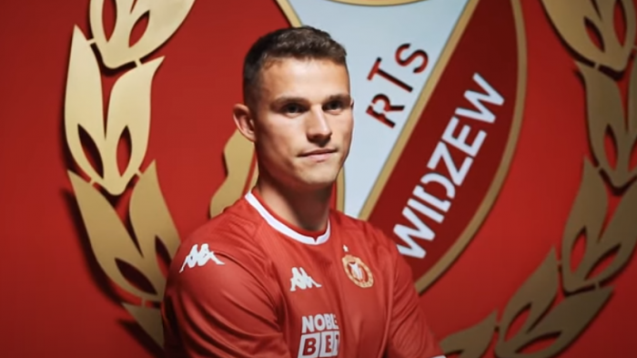 Piłkarz Wisły Kraków zostaje w Ekstraklasie. Podpisał umowę z Widzewem