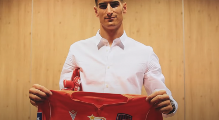 Transfer Schmeichela przyspieszy przejście Kovacevicia do Benfiki?