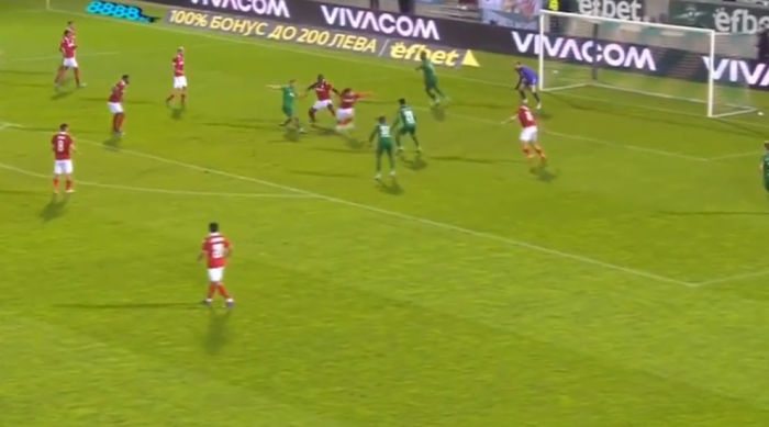 Polski pomocnik bohaterem prestiżowego meczu. Strzelił zwycięskiego gola (VIDEO)