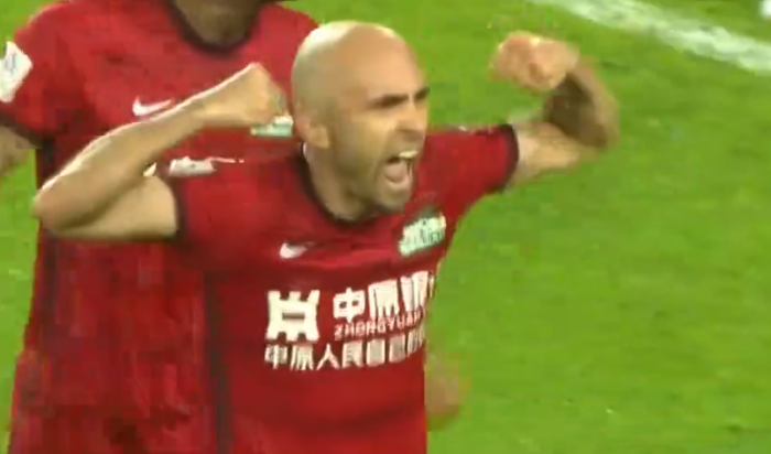 Adrian Mierzejewski z kolejnym golem w Chinach