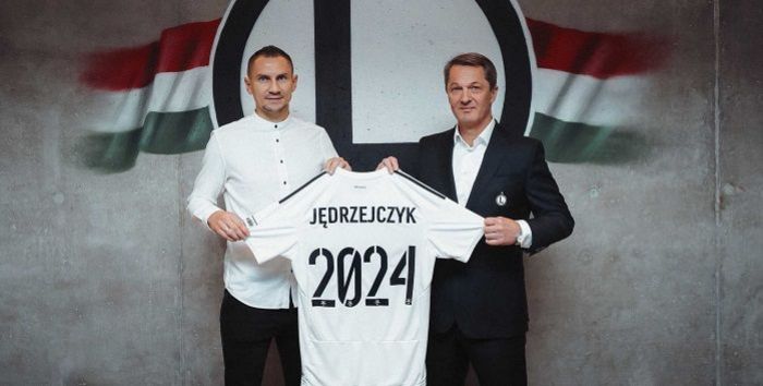 Legia Warszawa ogłosiła podpisanie nowej umowy z Jędrzejczykiem