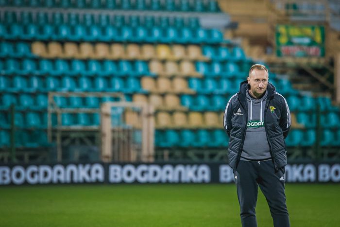 Klub z Fortuna 1 Ligi rozwiązał kontrakt z treneren