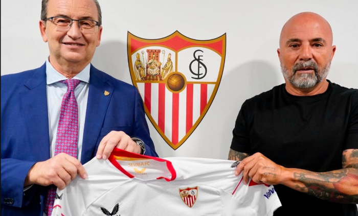 Sevilla FC zwolniła trenera. Nie wytrzymał nawet pół roku
