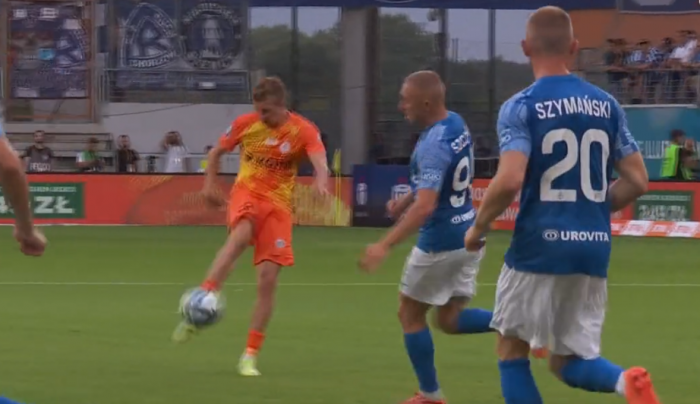 Gol stadiony świata dał zwycięstwo Zagłębiu w meczu z beniaminkiem (VIDEO)