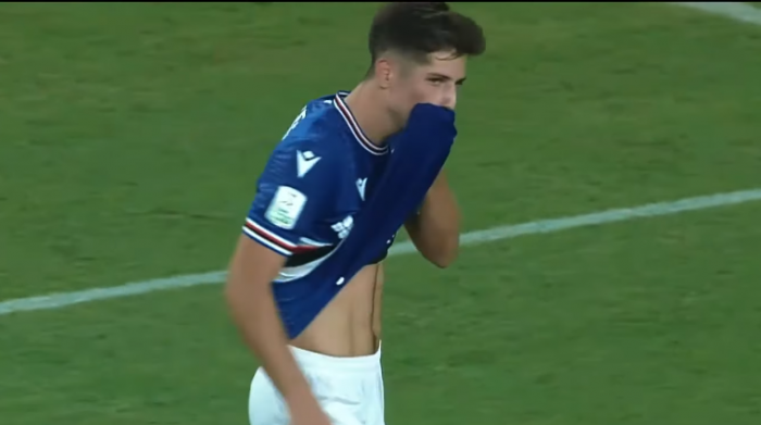 FC Barcelona sprzedała młodego skrzydłowego. Został spełniony warunek do transferu (VIDEO)