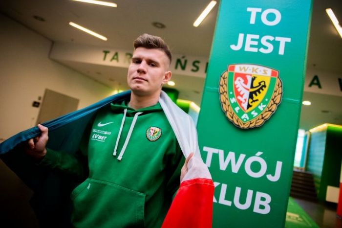 Ważna postać na dłużej w Śląsku Wrocław. Wychowanek podpisał nowy kontrakt