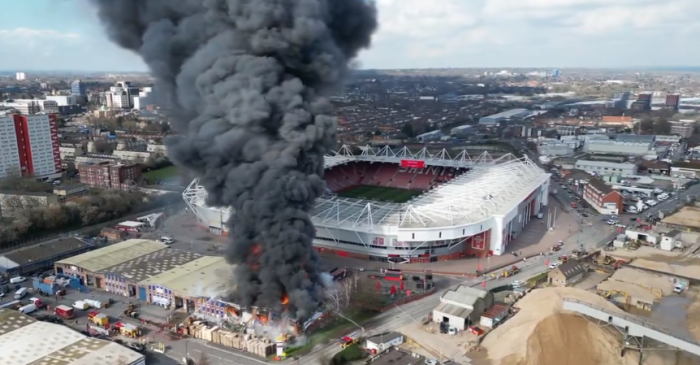 Wielki pożar nieopodal stadionu. Mecz drużyny Polaka musiał zostać odwołany