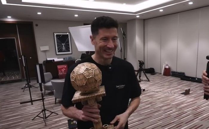 Screen (Łączy Nas Piłka - You Tube)