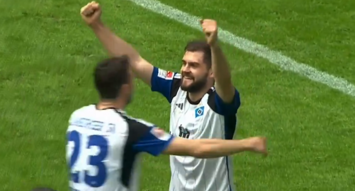 Polski pomocnik doczekał się gola. Trafił do siatki po kuriozalnej akcji (VIDEO)
