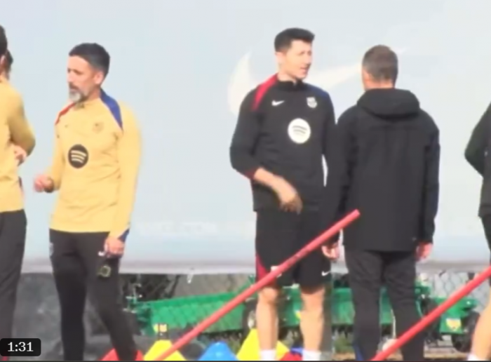 Flick rozmawiał z Lewandowskim. Ostra wymiana zdań (VIDEO)