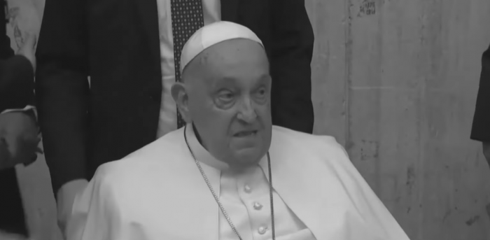 Nie żyje papież Franciszek. Jest decyzja w sprawie odwołania meczów