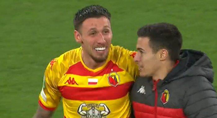 Jagiellonia traci piłkarzy. Jeden już się pożegnał, drugi zamieścił tajemniczy wpis