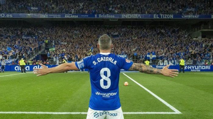 Cazorla cudotwórcą w wieku 40 lat! Podpisał się pod awansem Oviedo do La Ligi jak legenda – a lekarze mówili, że już nigdy nie postawi nogi na murawie!