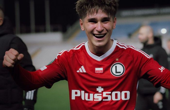 Legia inwestuje w przyszłość! Utalentowany 18-latek na dłużej w stołecznym klubie