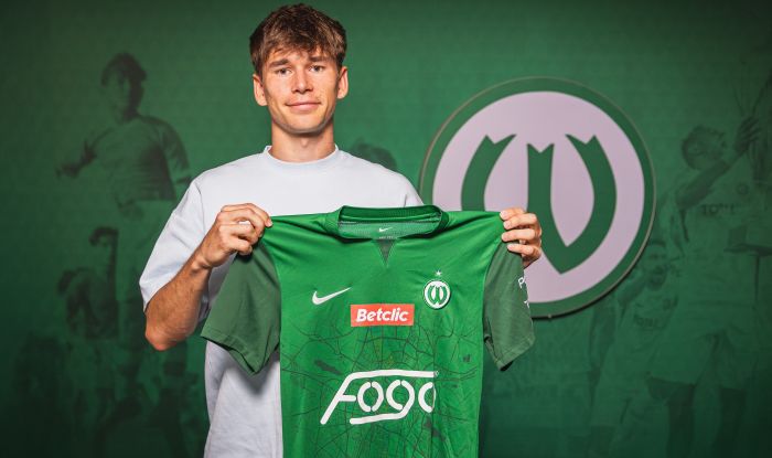 Kacper Rychert nowym zawodnikiem Warty Poznań! Młody pomocnik podpisał kontrakt
