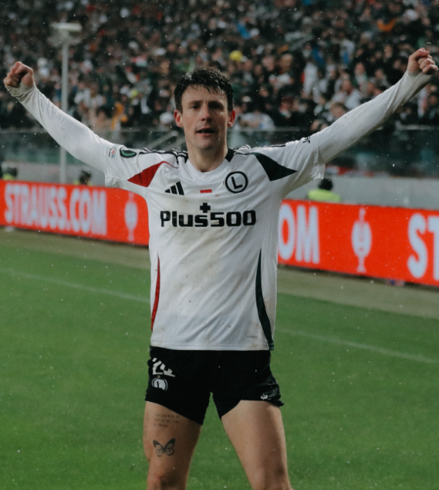 Koniec komedii z podciąganiem spodenek? Hiszpan na wylocie z Legii Warszawa!