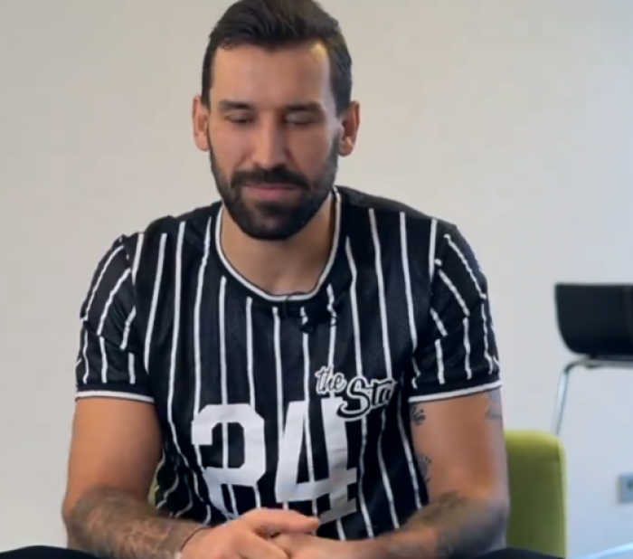 „Imprezy, kobiety, używki”. Błażej Augustyn szczerze o upadku i walce z demonami