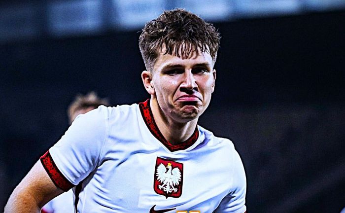 Lech Poznań zrezygnował, Pogoń chciała mimo kontuzji. Historia Oskara Pietuszewskiego