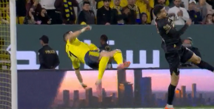 Co on znowu zrobił! Kapitalny gol Cristiano Ronaldo (VIDEO)