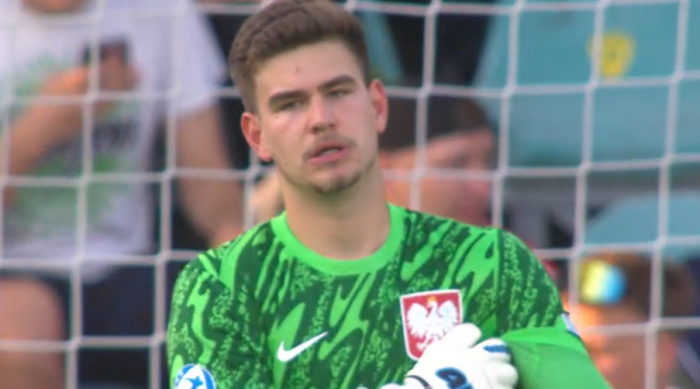 55-krotny mistrz kraju obserwuje polskiego bramkarza. Miałby zastąpić legendę?