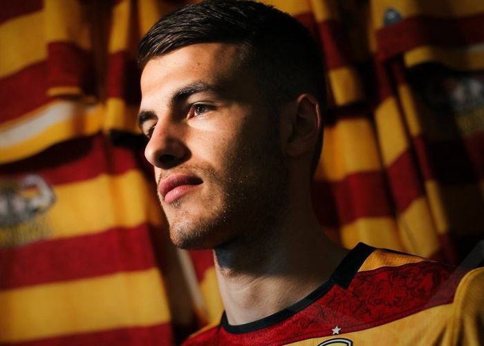 Jagiellonia ściąga posiłki z Hiszpanii! Reprezentant kraju oficjalnie w Białymstoku