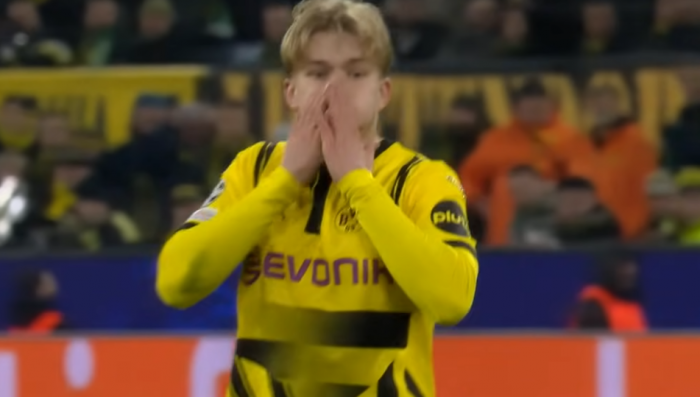 Angielscy giganci chcą piłkarza Borussii Dortmund. Dopiero niedawno trafił do BVB