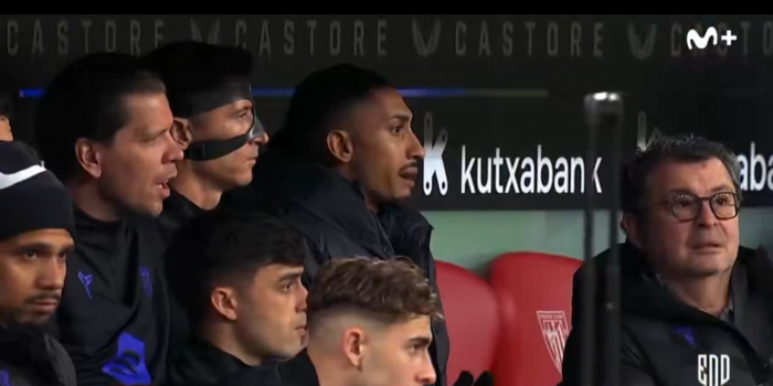 Szczęsny rządzi na ławce Barcelony! Klubowy lekarz zamarł z niedowierzania