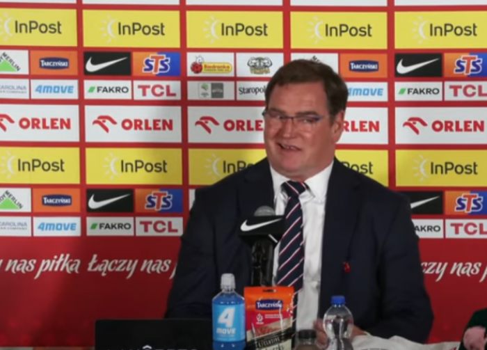 Kolejny uraz reprezentanta Polski. Poważny ból głowy Jana Urbana