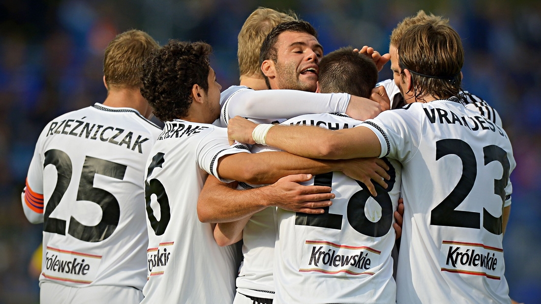 Jak Legia chce awansować do Ligi Mistrzów? Bez ryzyka!
