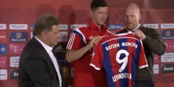 Zgrzyt w negocjacjach Lewandowskiego z Bayernem! Polak już jest łączony z innymi klubami!