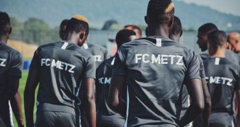Piłkarze Metz uczestniczyli w wypadku samochodowym. Jeden z nich jest poważnie ranny