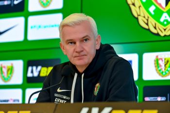 Jacek Magiera przed meczem z Puszczą Niepołomice: Na pewno presja będzie ciążyła na nas