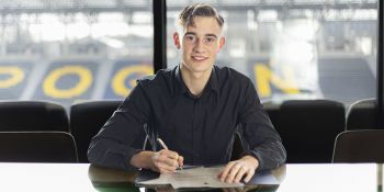 Pogoń Szczecin podpisała umowę z utalentowanym 17-latkiem